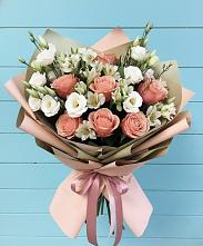 Букет цветов из:  Розы, Альстромерии и Лизиантусы #REPLACE_PRED# Балаклаве