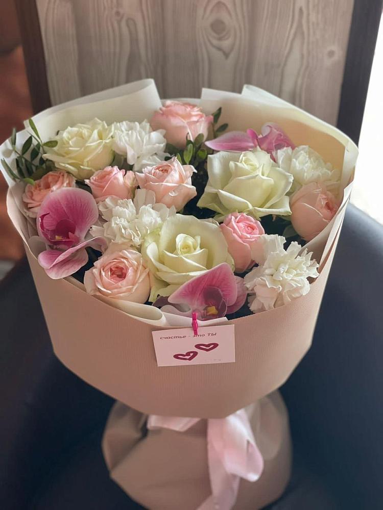 Букет цветов из: Орхидеи, Розы и Гвоздики в Балаклаве