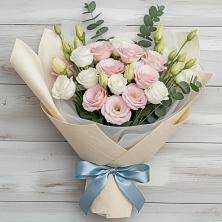 Букет цветов из:  Лизиантусы в Балаклаве