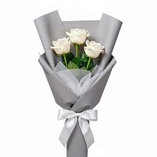 Букет 3 белые розы в Балаклаве