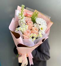 Букет цветов из:  Хризантемы и Розы в Балаклаве