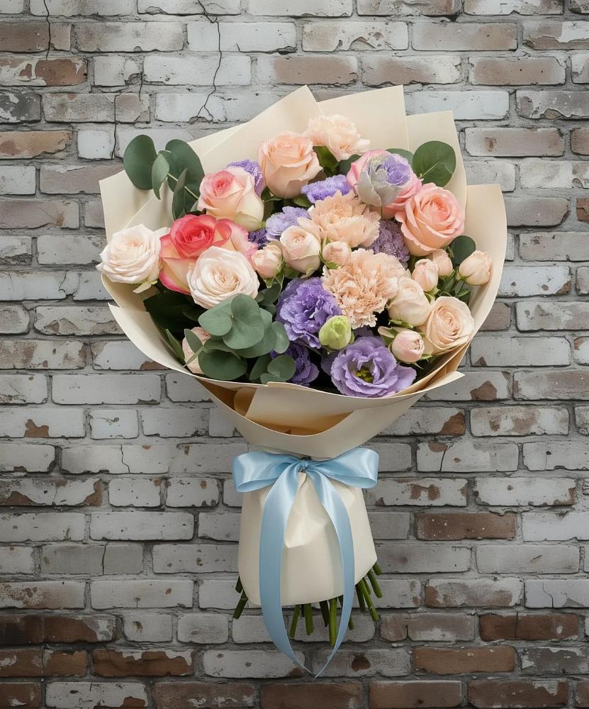 Букет цветов из: Розы, Лизиантусы и Гвоздики в Балаклаве