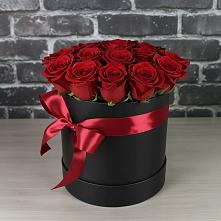 Цветочная композиция из Розы в шляпной коробке в Балаклаве