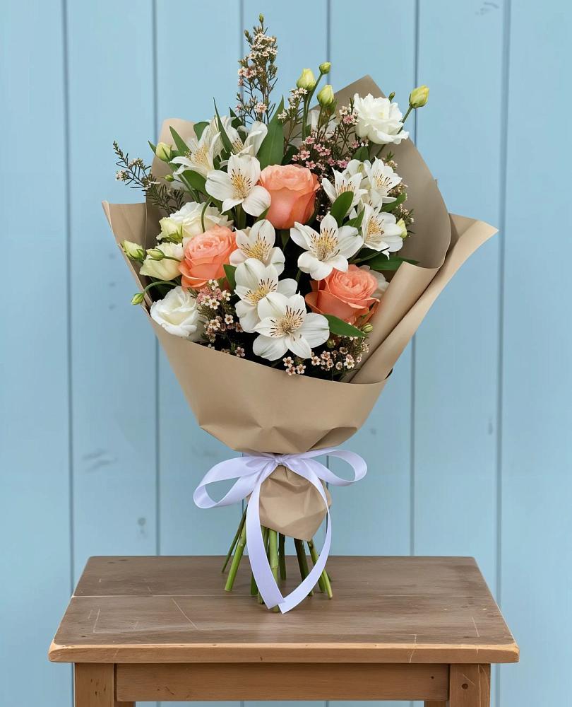 Букет цветов из: Альстромерии, Лизиантусы, Розы и Хризантемы в Балаклаве