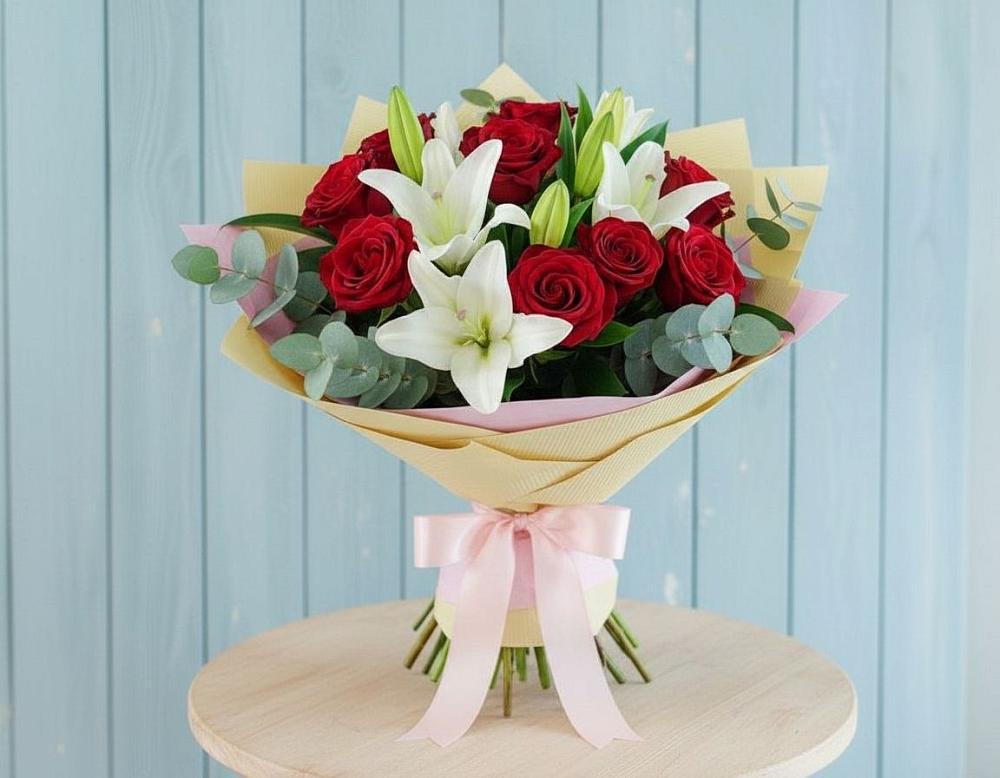 Букет цветов из: Лилии и Розы в Балаклаве